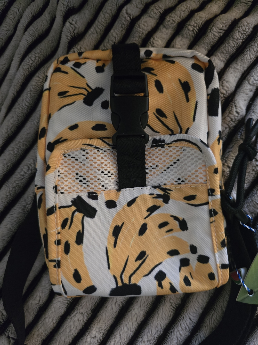 FARM RIO BNWT Bossa Banana Crossbody Bag Festival Bag - Picture 5 of 12